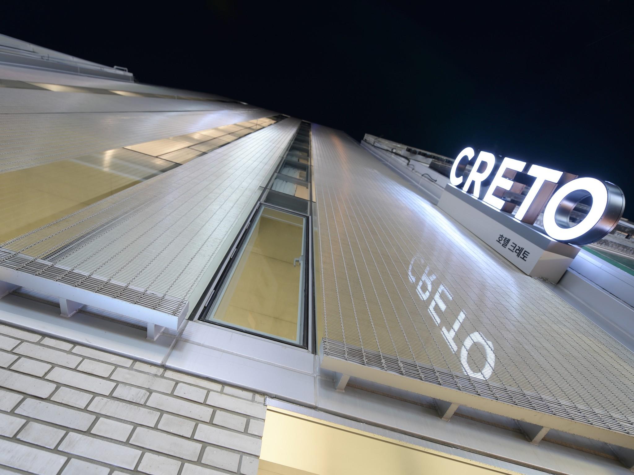 Creto Hotel Myeongdong Set in a prime location of Seoul, Creto Hotel Myeongdong puts everything the city has to offer just outside your doorstep. Featuring a complete list of amenities, guests will find their stay at the pr