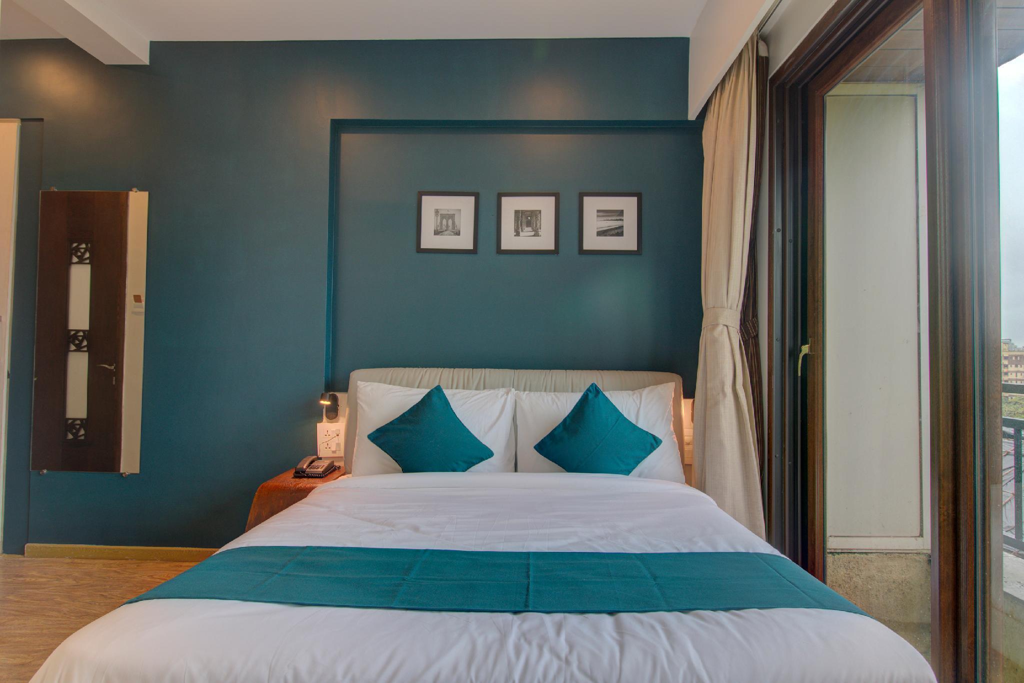This photo about Silverkey Executive Stays 45760 Rizvi East Street shared on HyHotel.com