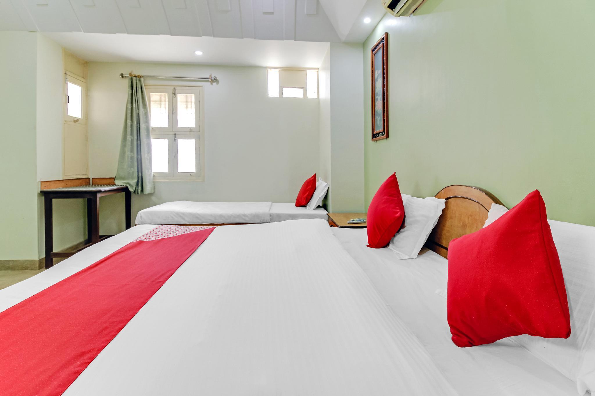 This photo about OYO 46550 Hotel Tulsi Inn shared on HyHotel.com