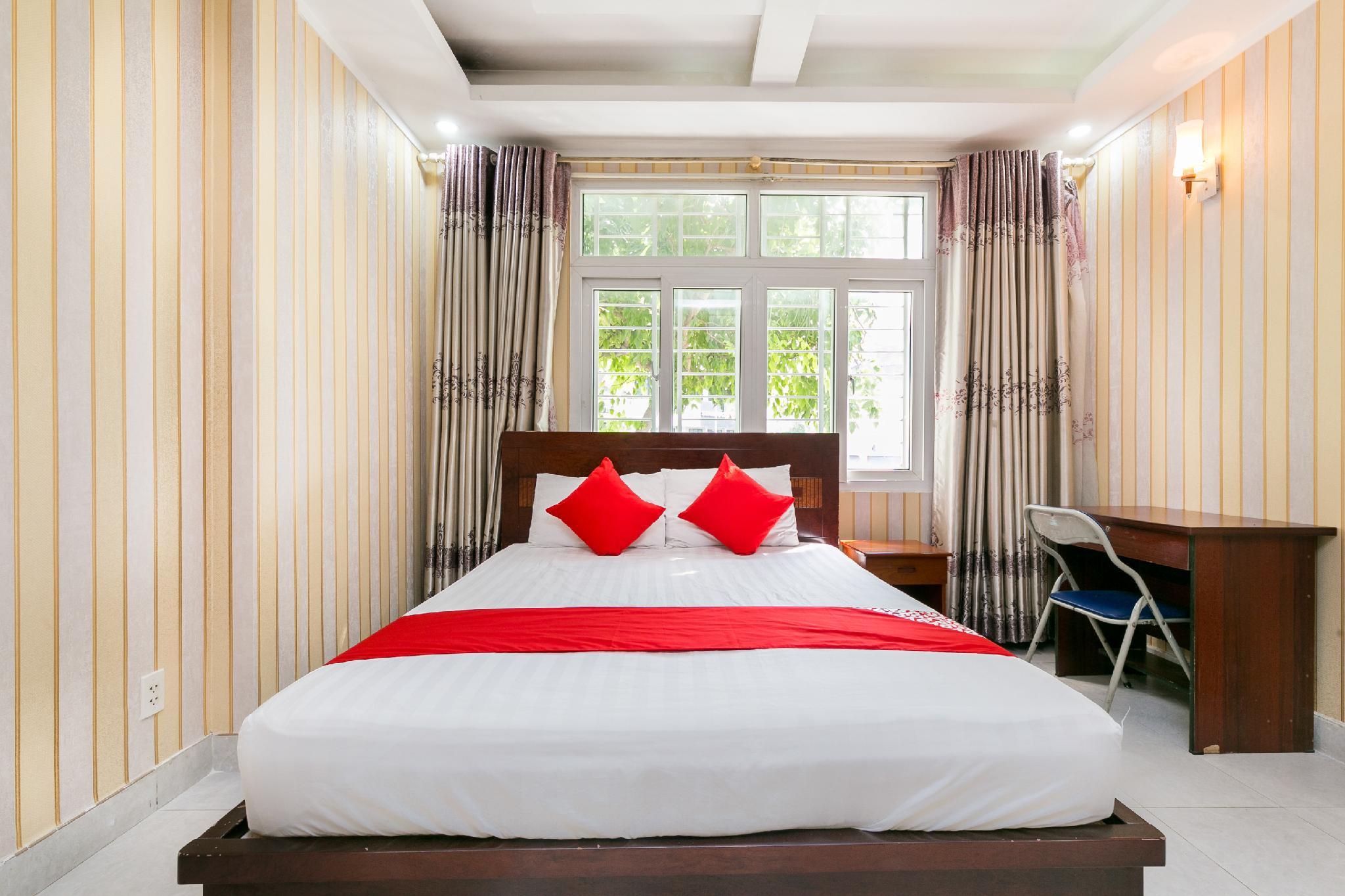 This photo about OYO 406 Cao Son Hotel shared on HyHotel.com