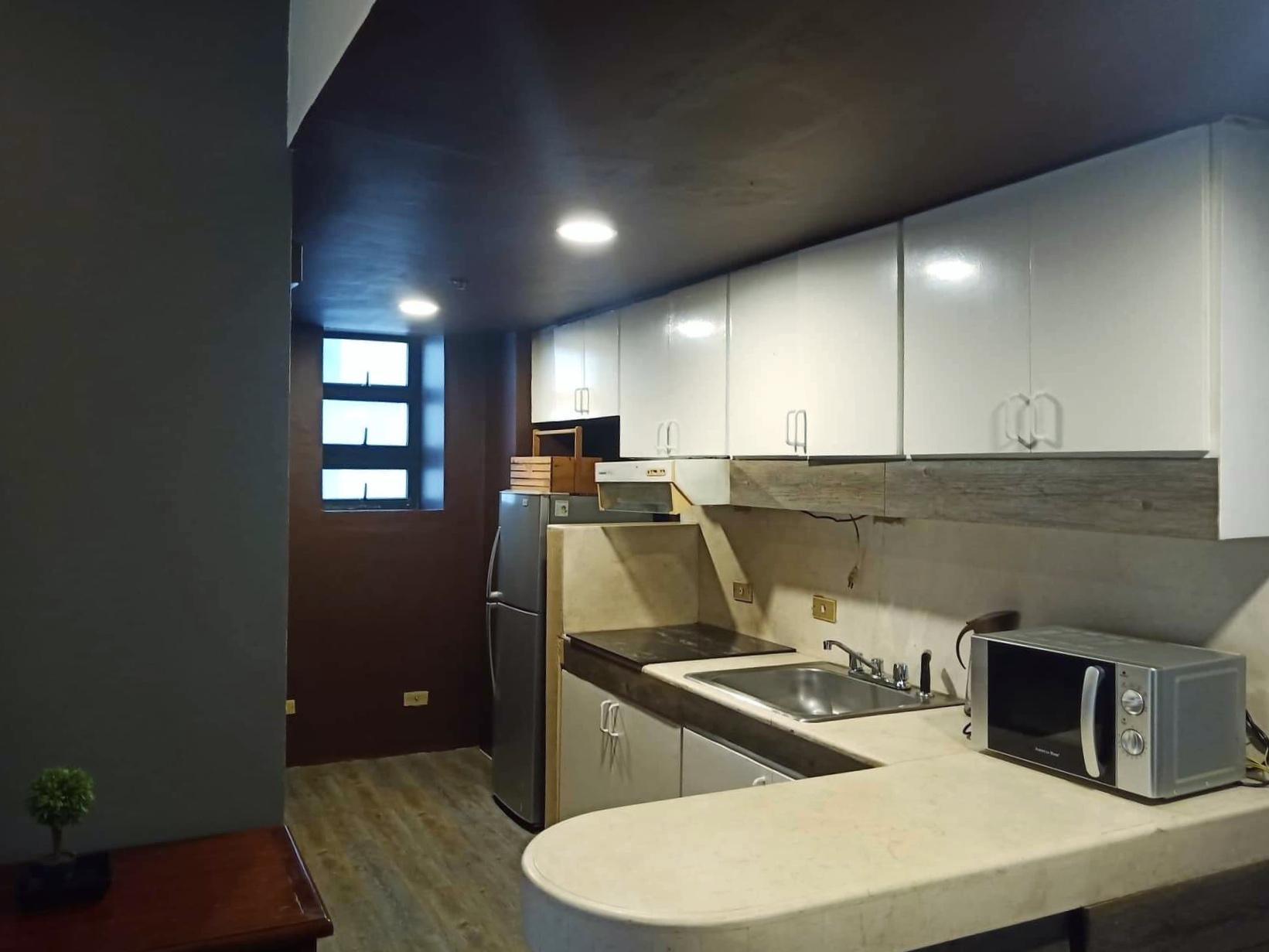 This photo about Modern Serviced One Bedroom Flat in Makati shared on HyHotel.com
