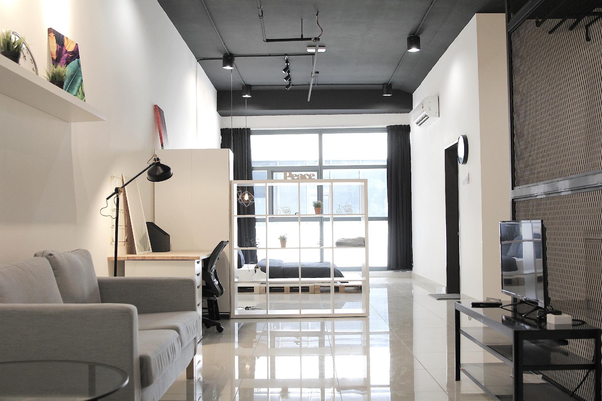 This photo about DO NOT BOOK THIS LISTING shared on HyHotel.com
