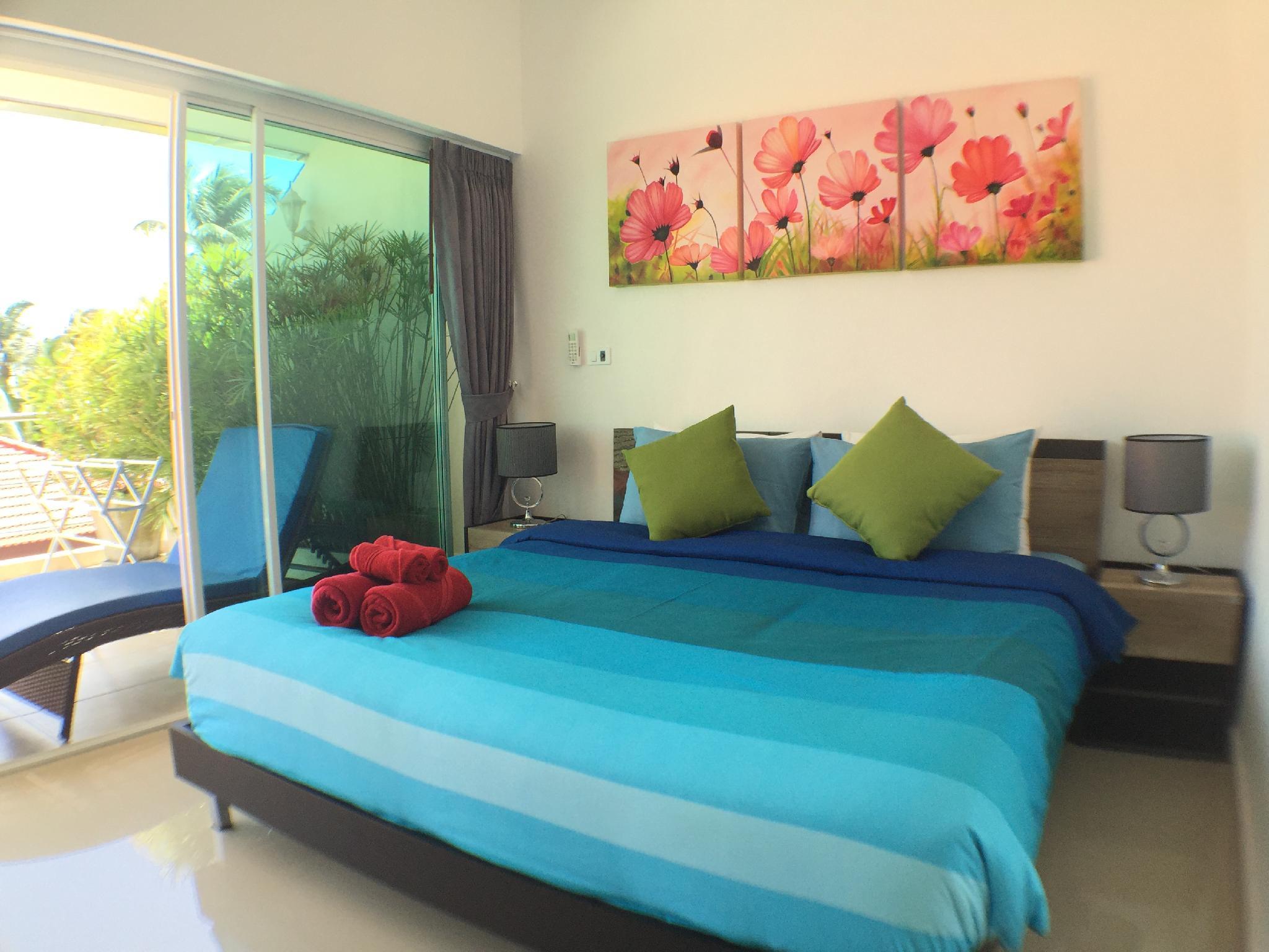Bedroom Duplex with privat pool/70m to the beach