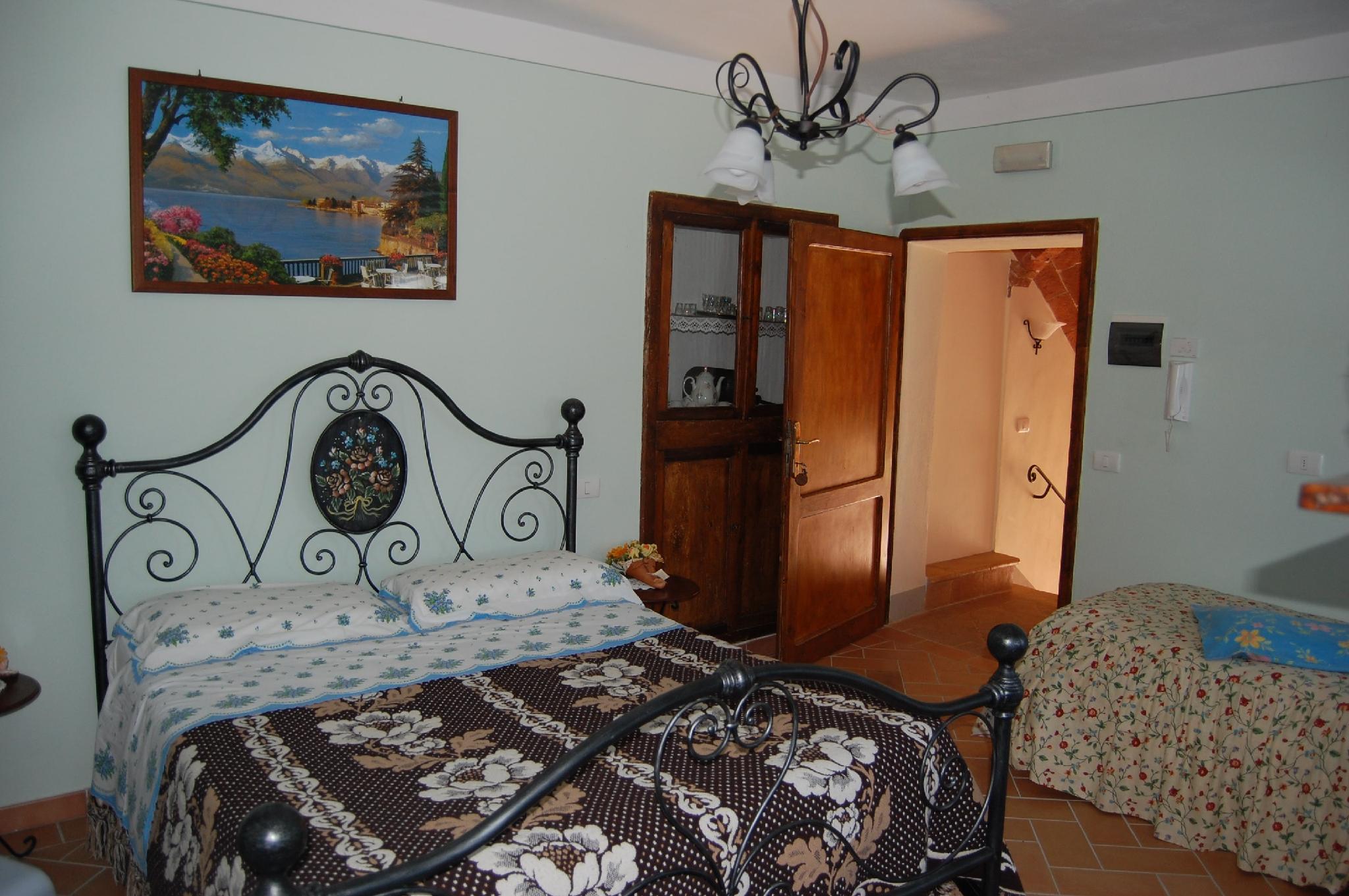 This photo about Casolare immerso nella campagna Umbria e Toscana   shared on HyHotel.com