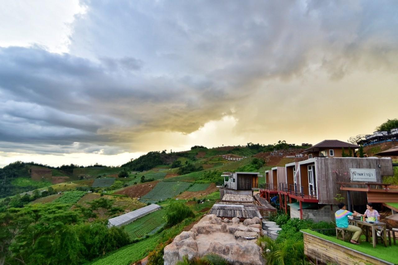 This photo about VAYAHOUSE shared on HyHotel.com