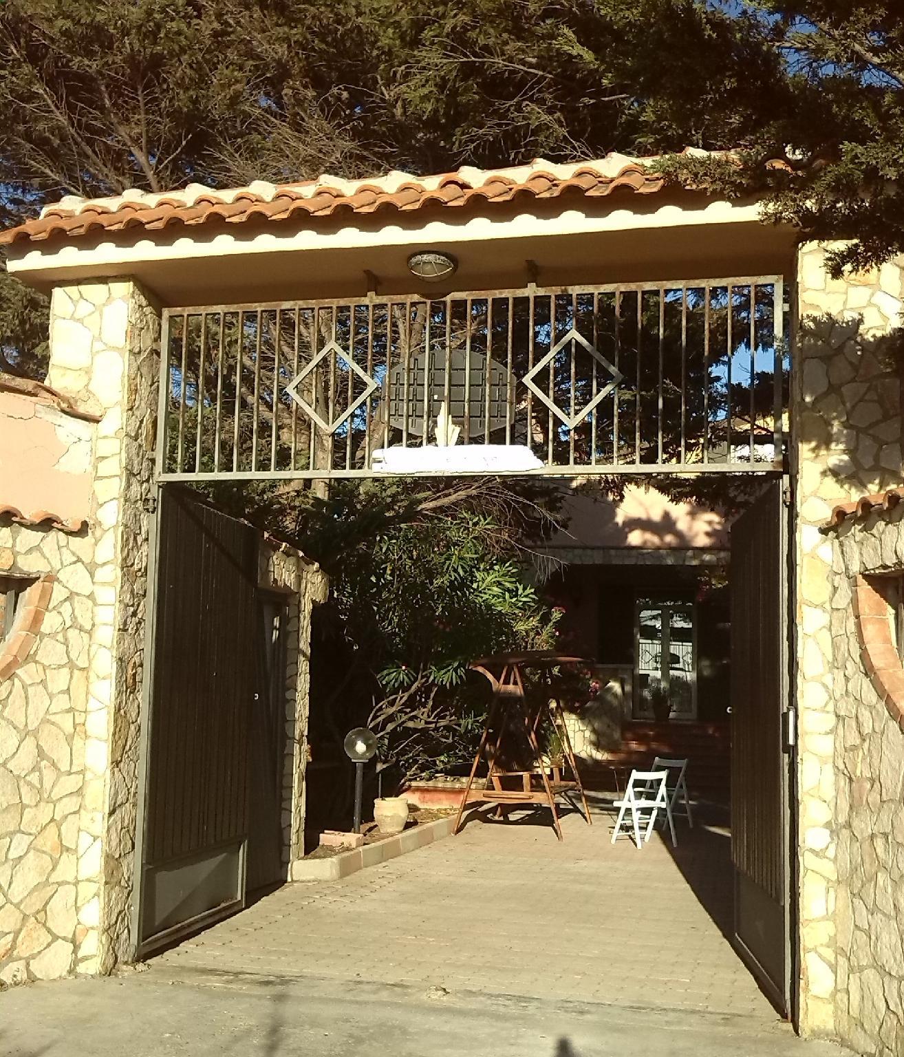 This photo about Loft Coastal Apartment 5 min walk to Pisciotto Sea shared on HyHotel.com