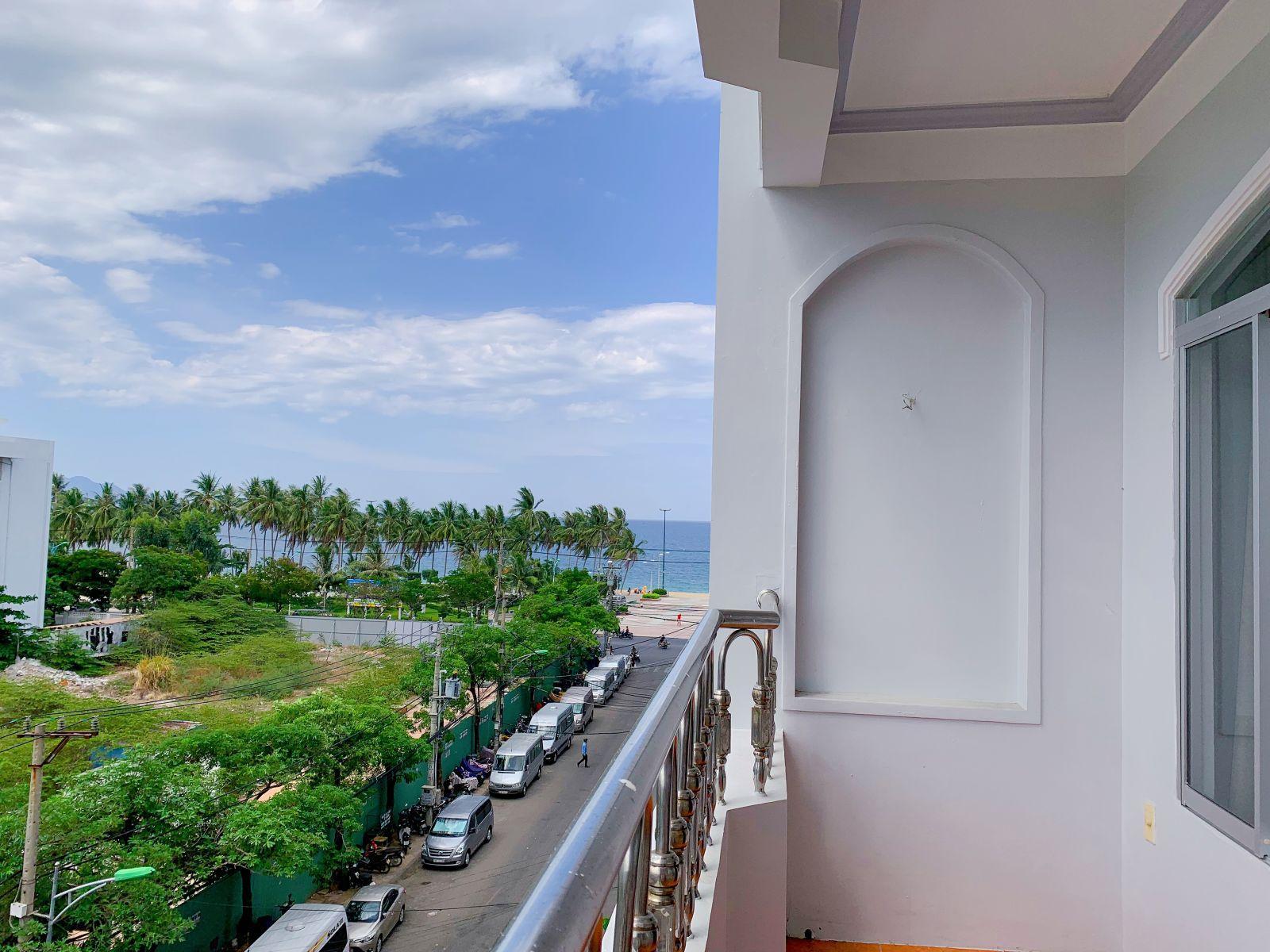 This photo about Room with sea view 1-4 people, 100m to the beach  shared on HyHotel.com